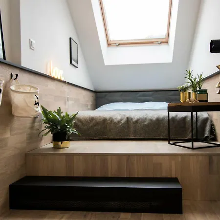 Rynek 10 Apartment *